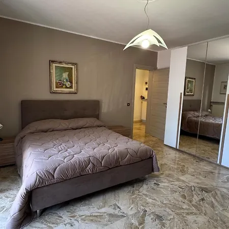 Emilia Tre In Bagno Privato Lägenhet