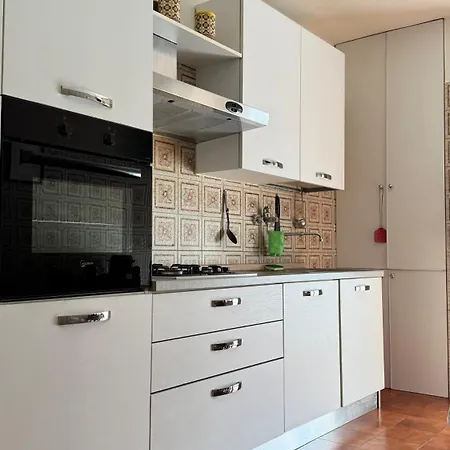 Emilia Tre In Bagno Privato Apartament *